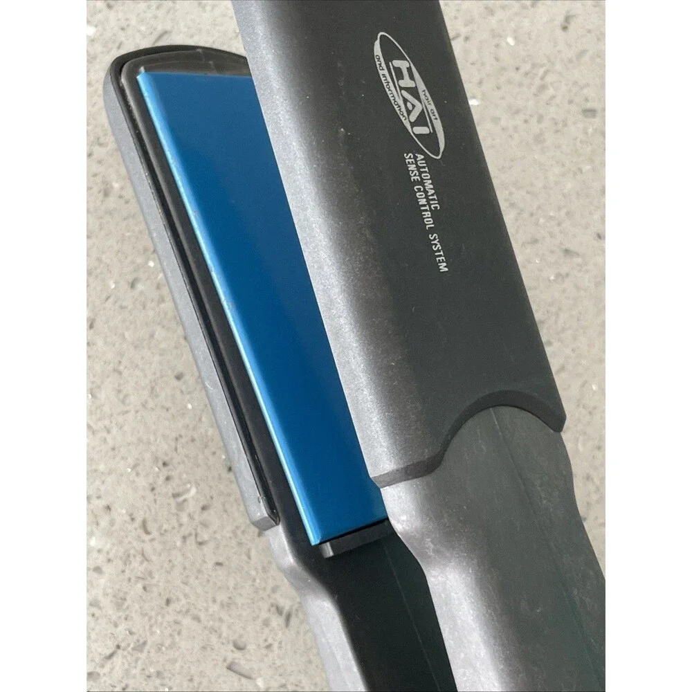 HAI Beauty Concept Classic Convertible Hair Straightening 1.25” Flat Iron Styler